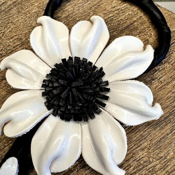 Leather Flower Purse Charm Genuine Leather Fall Daisy Bag Charm NEW FAST SHIP - Picture 3 of 5